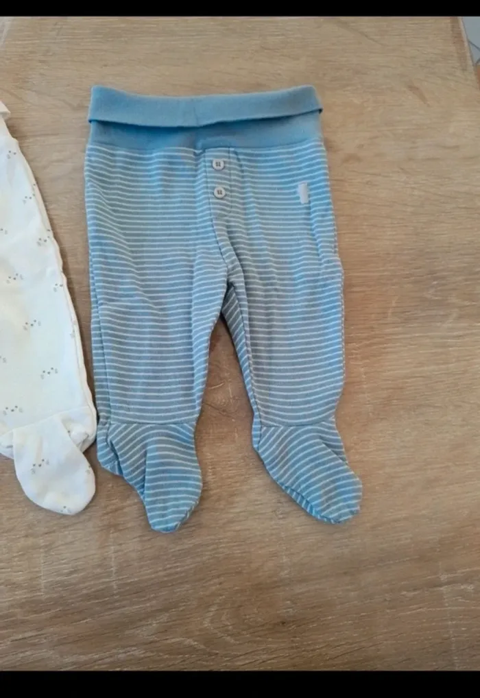 Lot 2 petit pantalon garçon 1 mois - photo numéro 2
