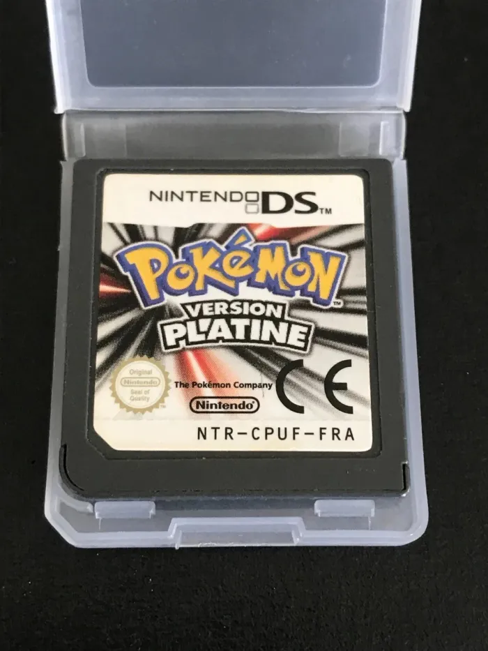 AUTHENTIQUE Pokémon version Platine pour Nintendo DS - photo numéro 2