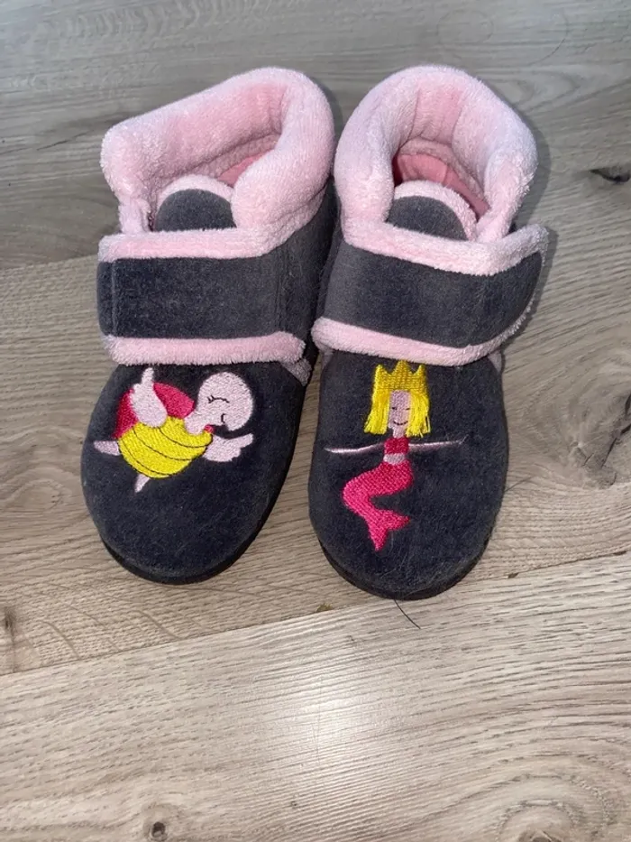 Chaussons chauds isotoner 27