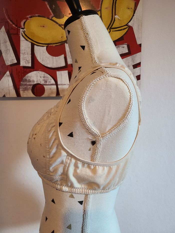 Soutiens gorge 110 C ou D - photo numéro 2