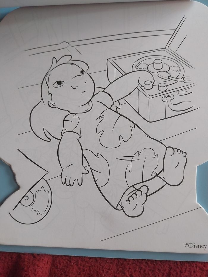 Livre de coloriages avec poignet stitch - photo numéro 3