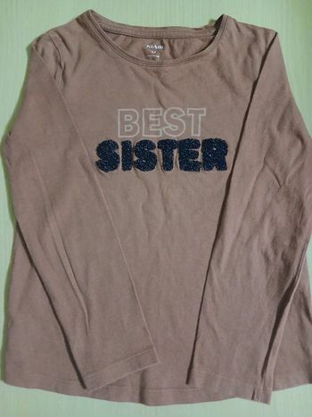 Pull fille en coton taille 6 ans marque kiabi couleur rose fonce tres bonne etat 