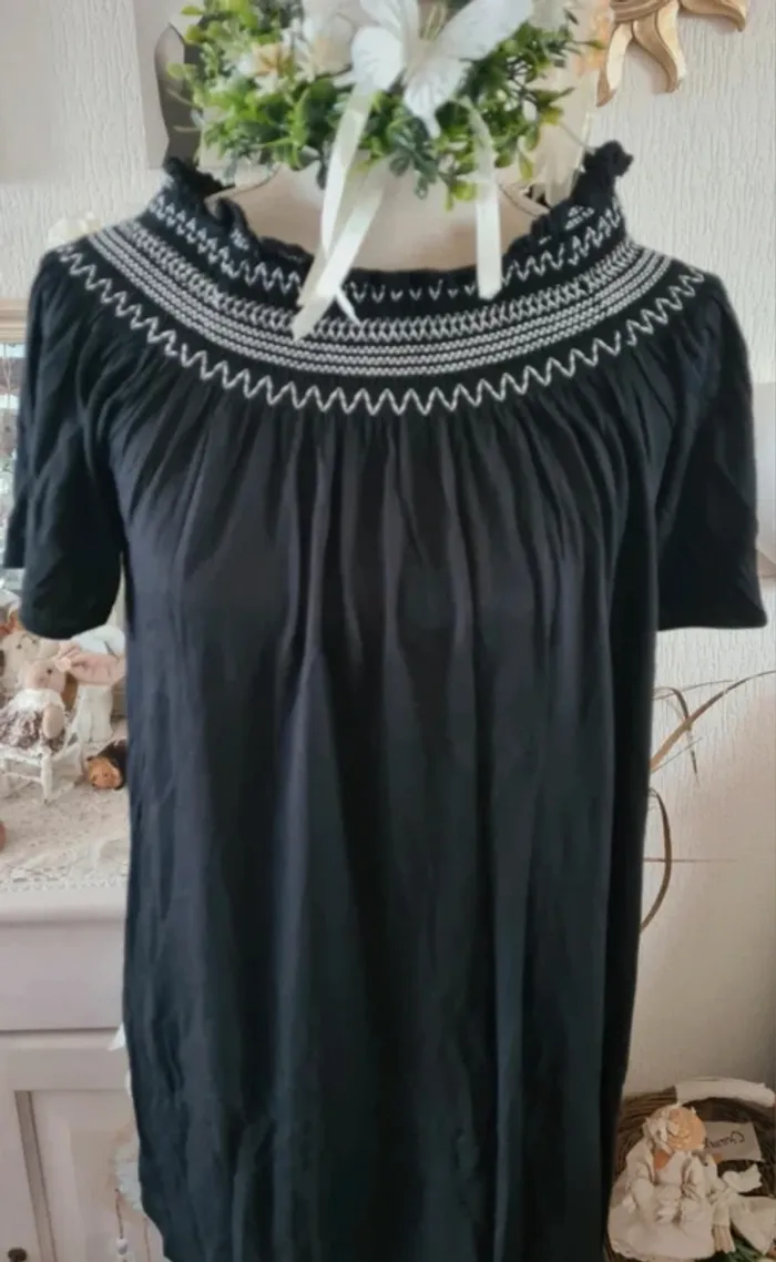 Robe noire ample épaules dénudées New Look Taille M Neuve - photo numéro 2