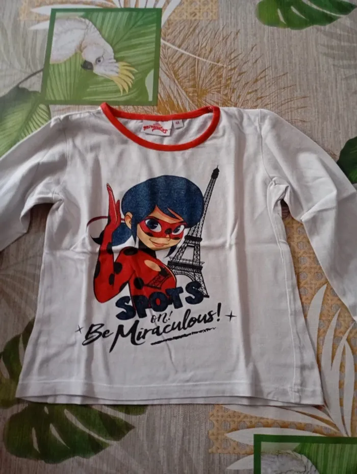 Pyjama miraculous taille 4 ans (321) - photo numéro 2