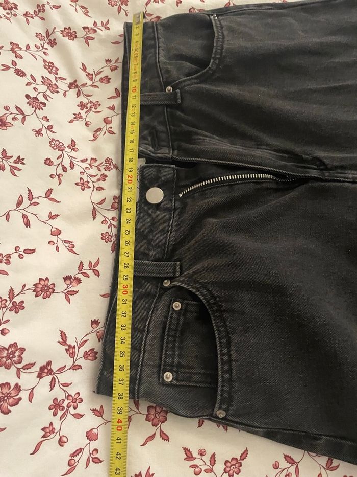 Jean noir - photo numéro 2
