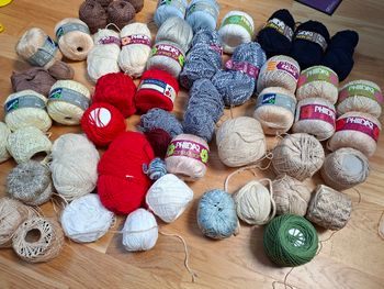 Lot de pelotes de laine En lot ou a l’unité 