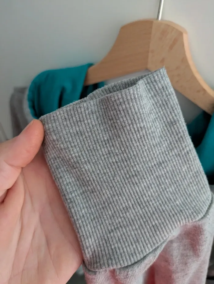 Sweat a capuche gris motif coeur Only - photo numéro 4