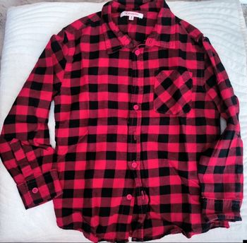 Chemise à carreaux rouge et noir U Essentiel 8 ans