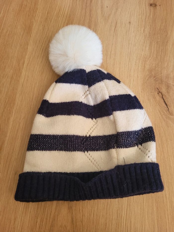 Bonnet - photo numéro 2