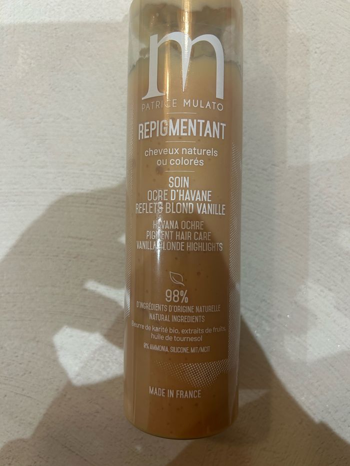 Repigmentant blond Mulato Patrice