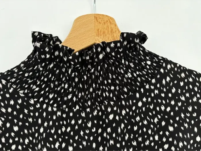 Blouse noire - photo numéro 3