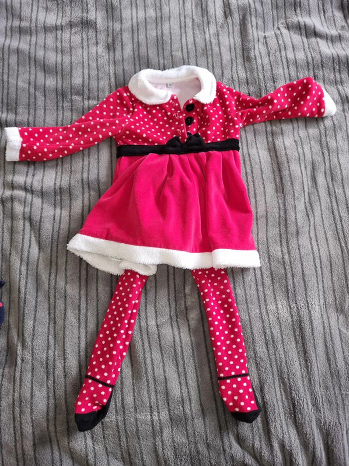 Magnifique Robe de mère Noël et sa paire de collant assortie