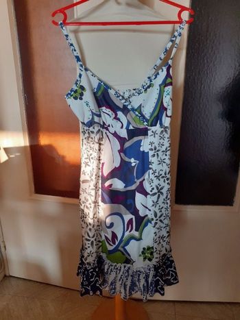 Robe à bretelle imprimé à motif et perle taille M SO3 Fashion
