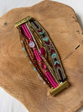 Bracelet hipanema fushia 🌸