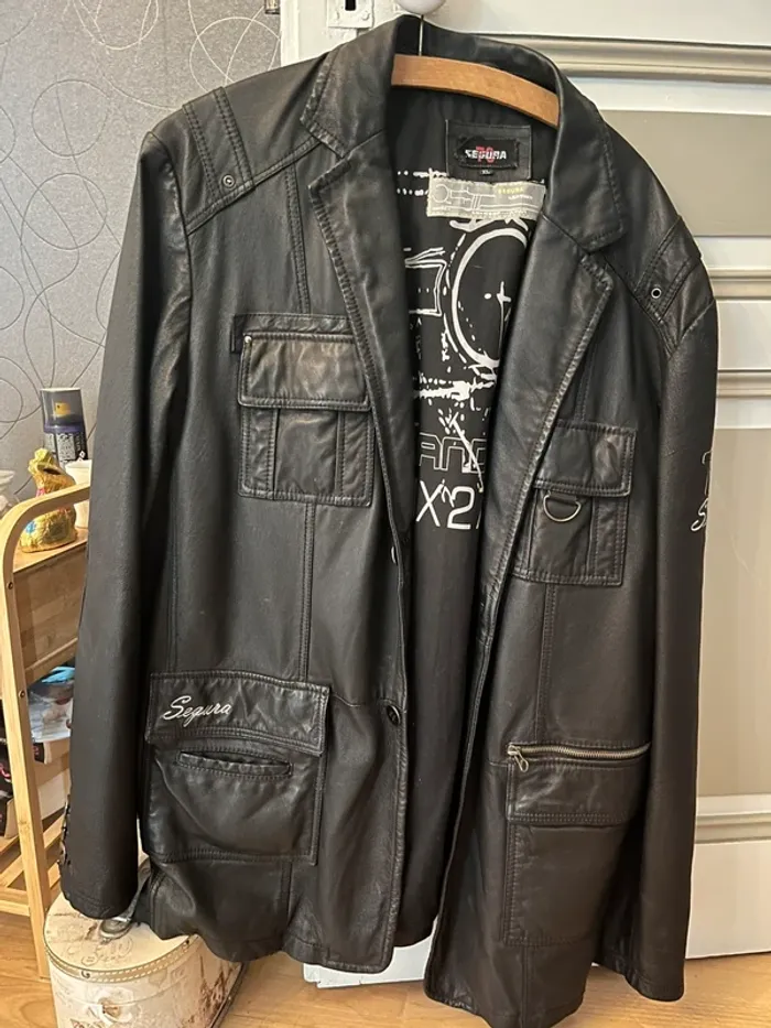 Veste de moto en cuir