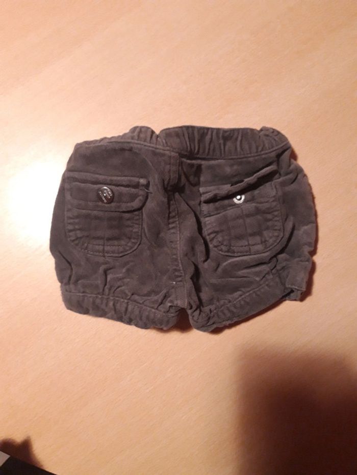 Short 67 cm in extenso - photo numéro 3