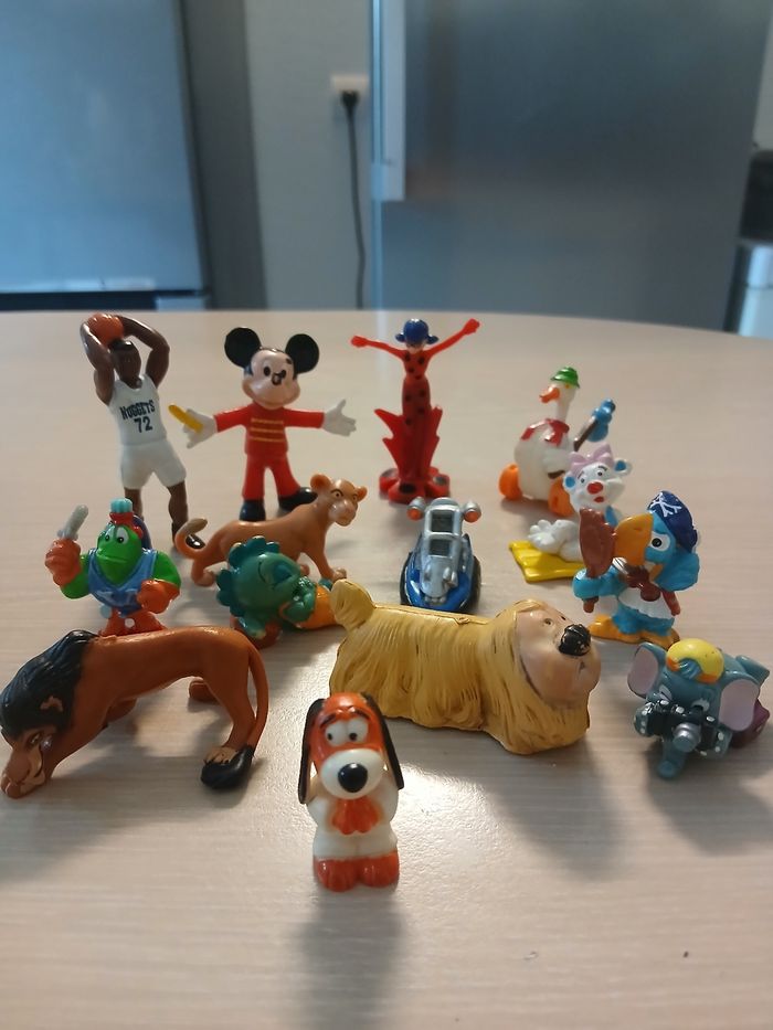Lots de figurines tres bonne etats - photo numéro 3