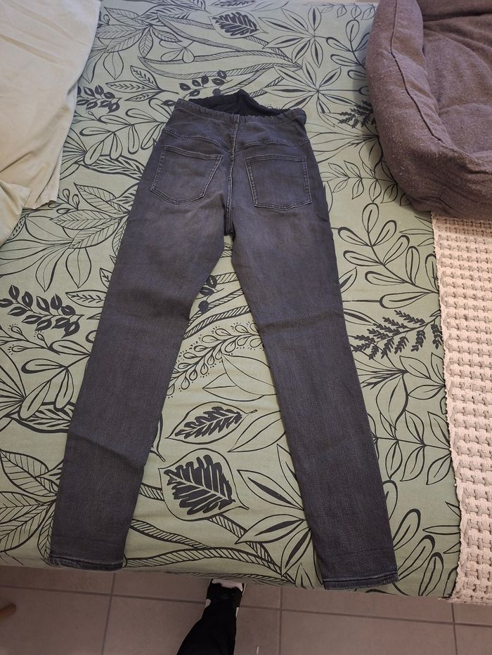 Pantalon grossesse - photo numéro 2