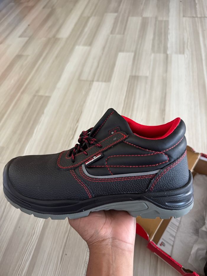 Chaussure de travail - photo numéro 4