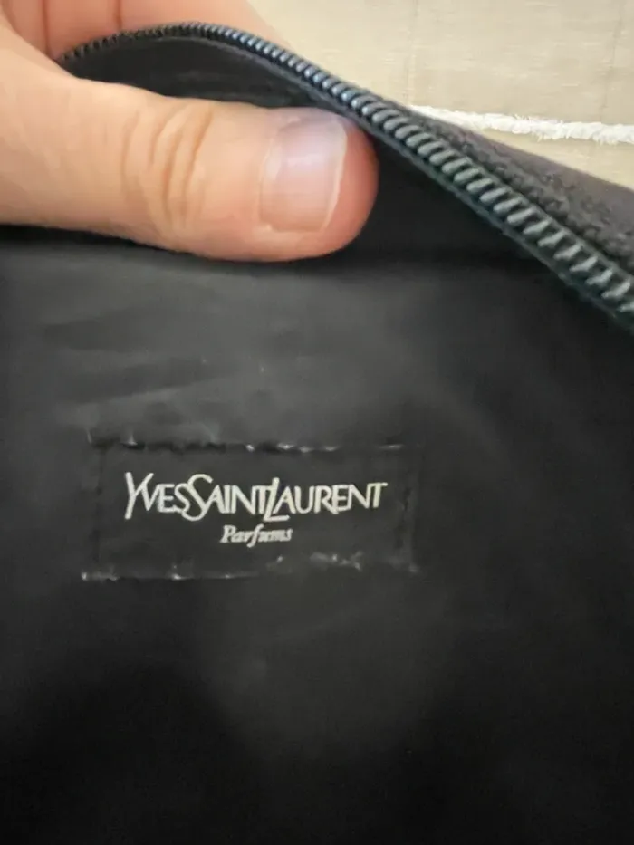 Trousse de toilette ou maquillage Yves St Laurent - photo numéro 6