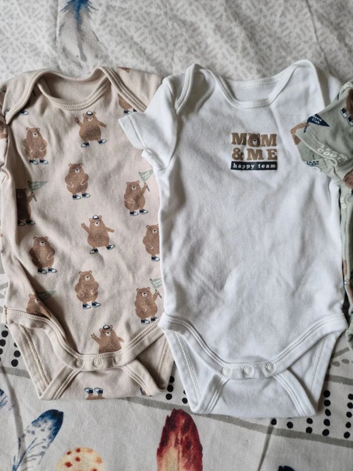 Lot de 4 bodies bébé 3 - 6 mois - photo numéro 3