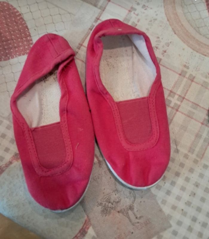 Lot de chaussures taille 25 neuf et tbe - photo numéro 8