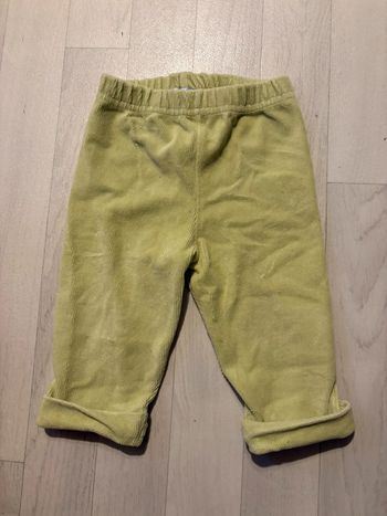 Pantalon velours vert anis babibou 12 mois très bon état