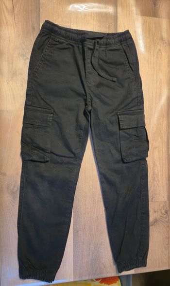 Lot 2 pantalons garçon 8 ans