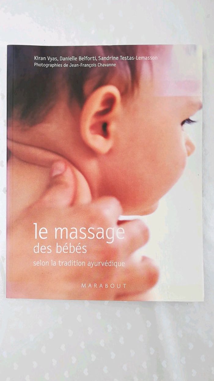 Livre le massage des bébés