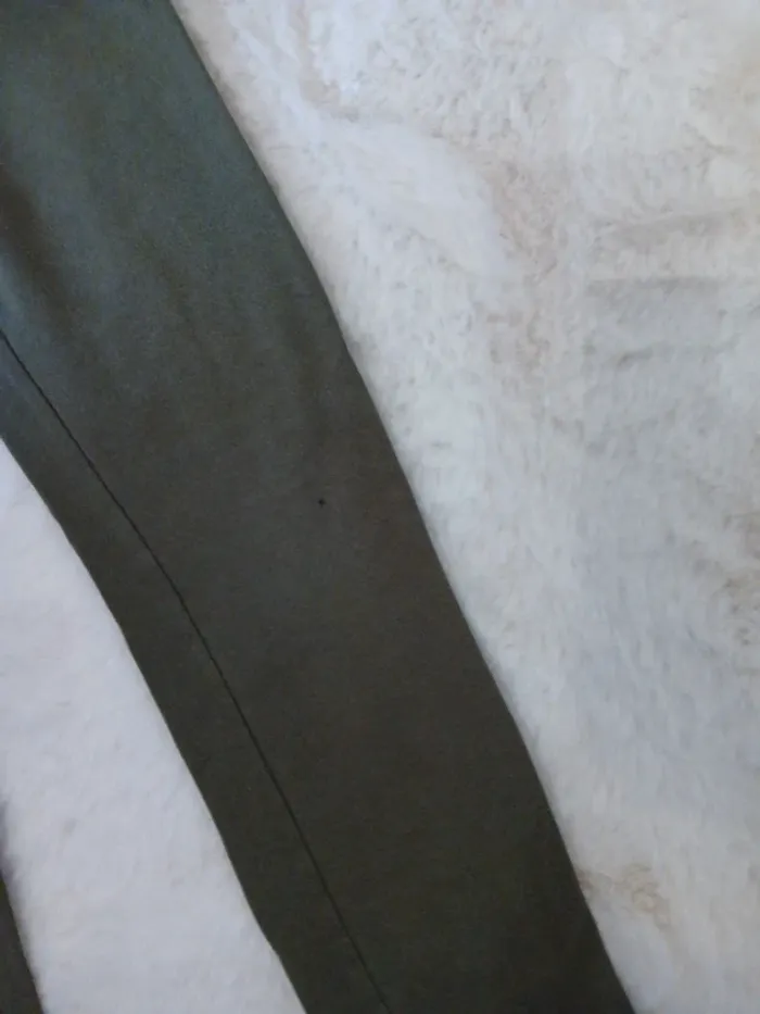 leggings 12 ans avec trou - photo numéro 3