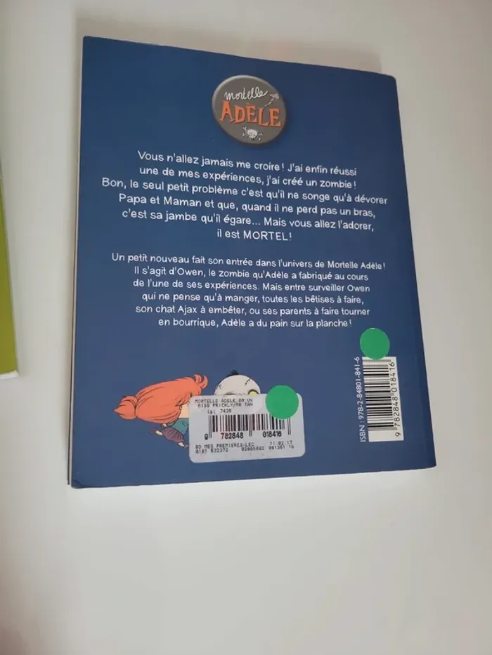 2 livres Mortelle Adèle Tome 5 et 6 - photo numéro 5