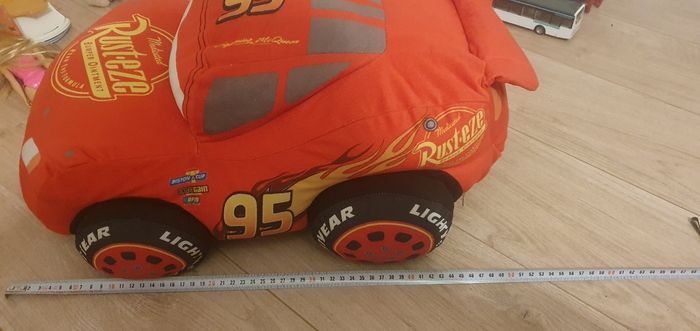 Peluche cars