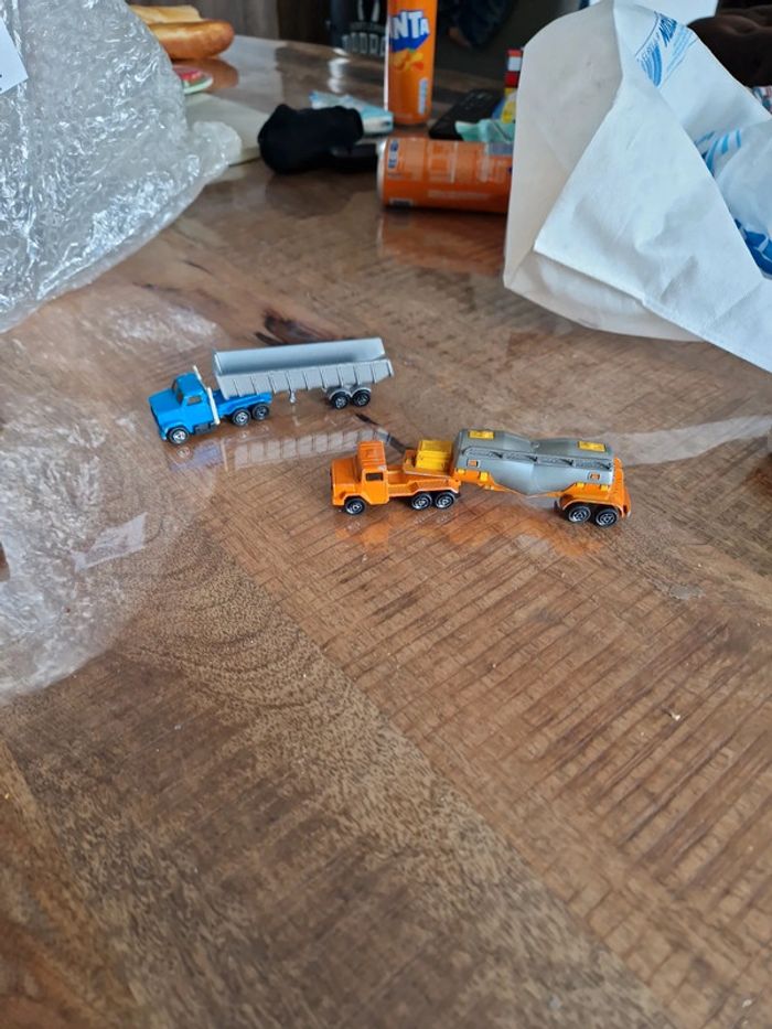 2 camion majorette vintage