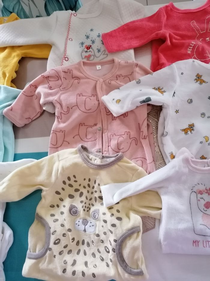 Lot pyjamas - photo numéro 2