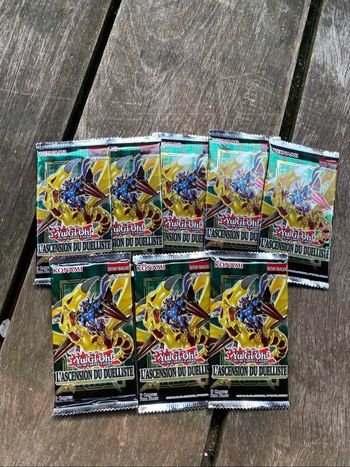 Lot de 8 boosters Yu-Gi-Oh L’Ascension du Duelliste