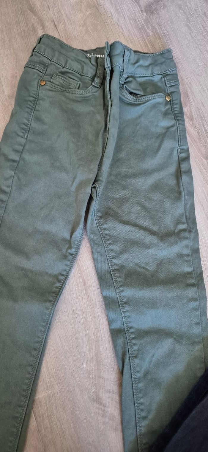 Lot pantalon + un legging puma - photo numéro 2