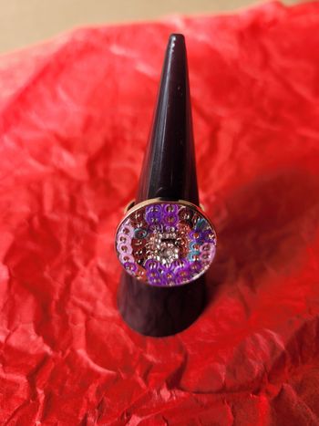 Bague ajustable upcyclé avec un joli bouton 