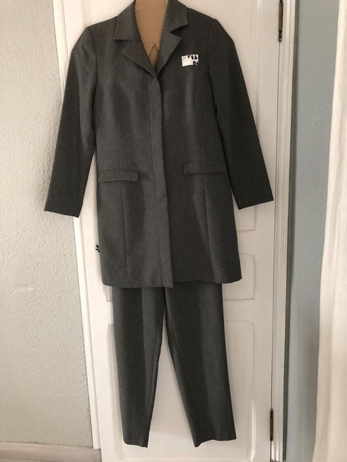 1117--pantalon de tailleur gris T 40 (38) porté 1 fois - photo numéro 8