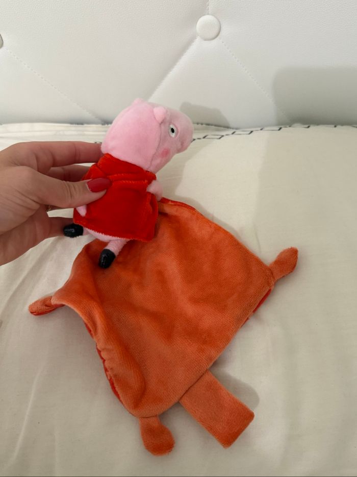 Doudou Peppa PiG - photo numéro 3