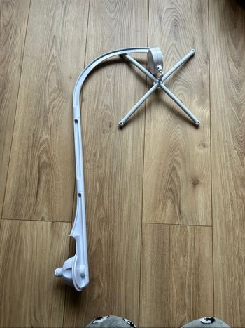 Support mobile avec boîte musicale