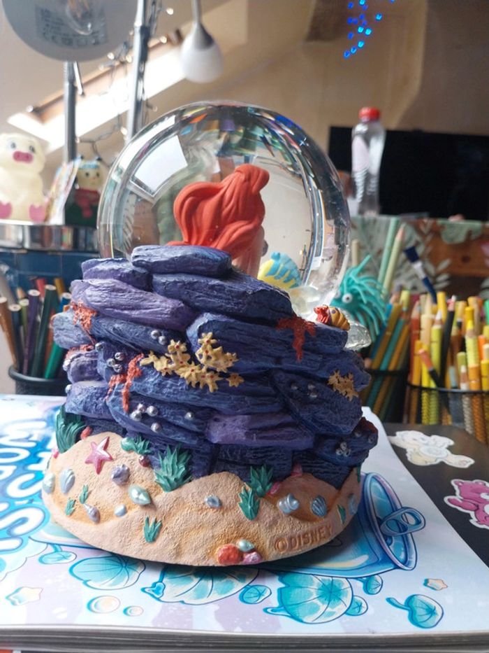 Snowglobe disney disneyland Paris ariel, la petite sirène - photo numéro 3