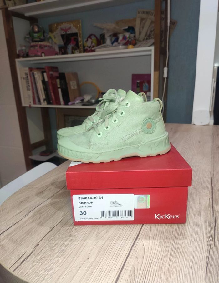 Chaussures kickers cuir 30 vert clair pailletées portées 1 fois