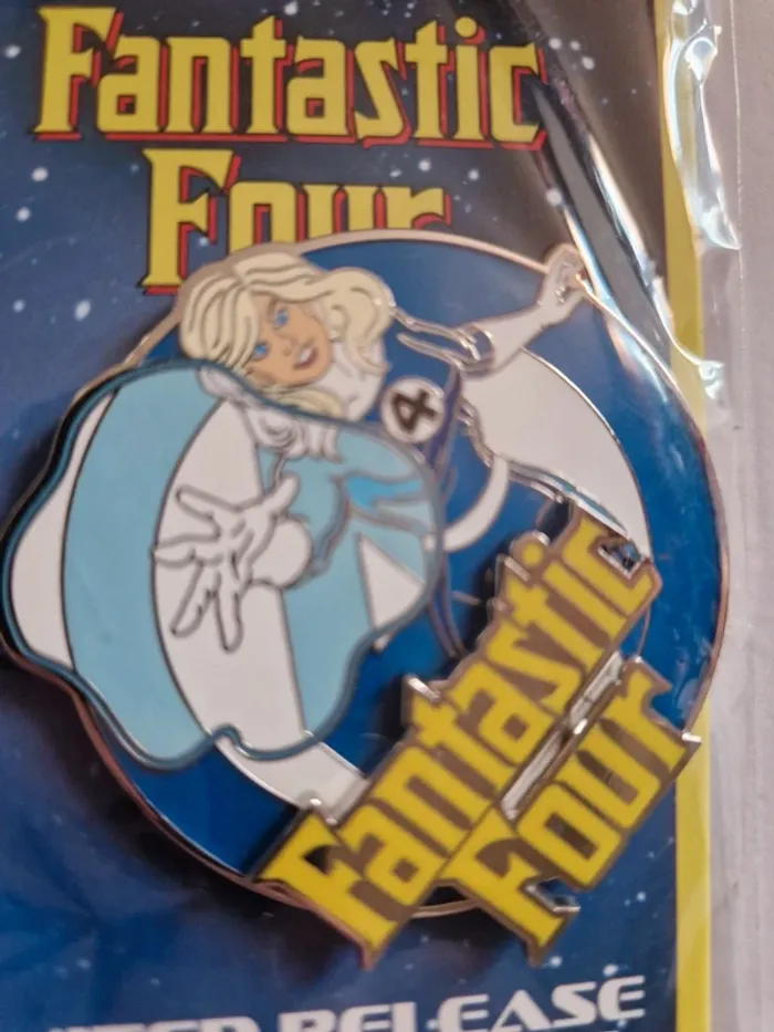 M-Disney Store Sue Storm Limited Release Pin, Fantastic Four - photo numéro 2