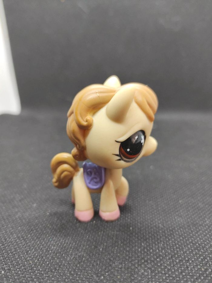 my Littlest Petshop LPS horse cheval 587 #geektradelpscheval - photo numéro 3
