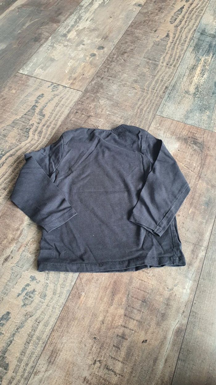 T-shirt kiabi 24 mois en très bon état - photo numéro 4