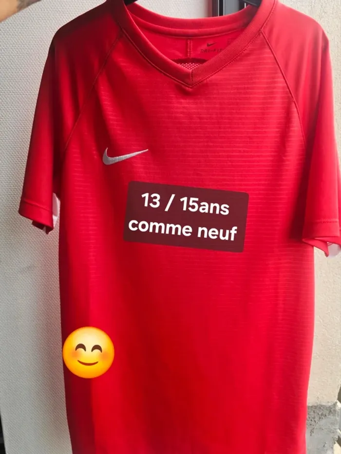 T-shirt nike Dri-FIT rouge xl 13/15ans sport football