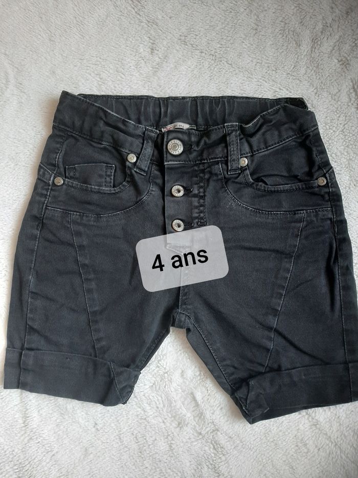 Short en jean 4 ans