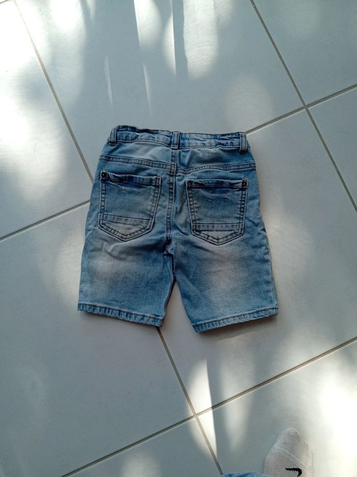 Short en jean Kiabi taille 6 ans - photo numéro 2