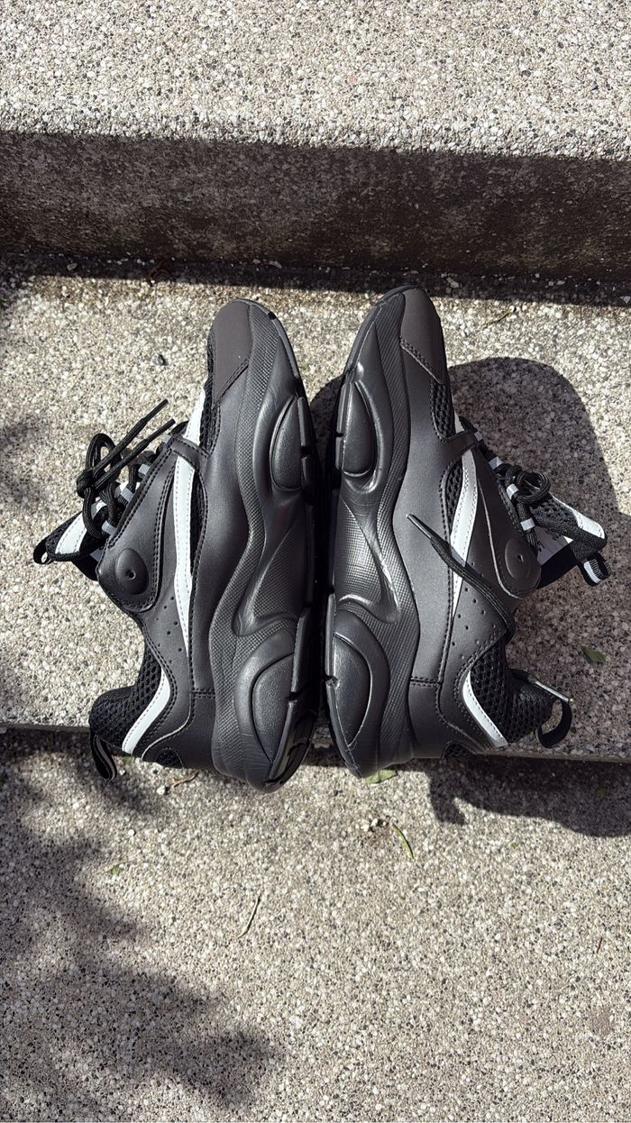 B22 noir 🖤 - photo numéro 3
