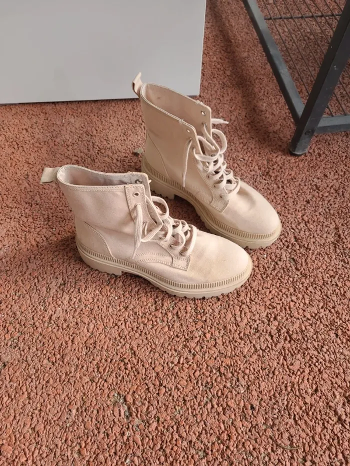 Chaussures montantes en toile taille 39 - photo numéro 4